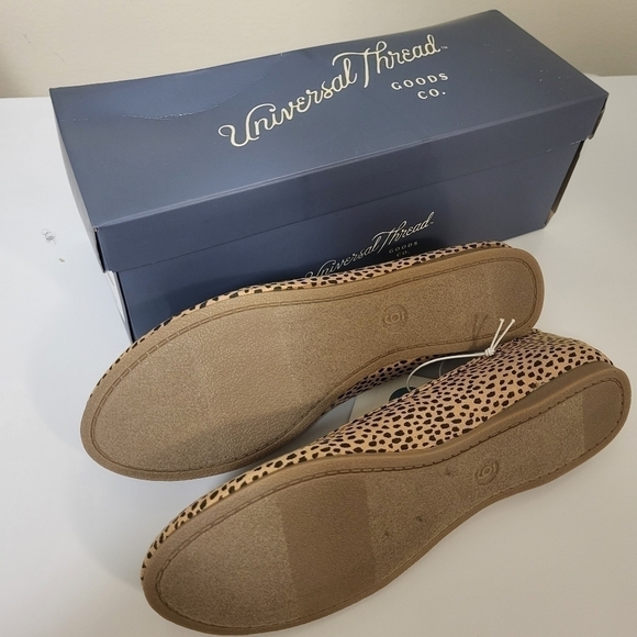 2 for $ 25 Universal thread round toe ballet Animal print flat ladies size 6 - Picture 6 of 9